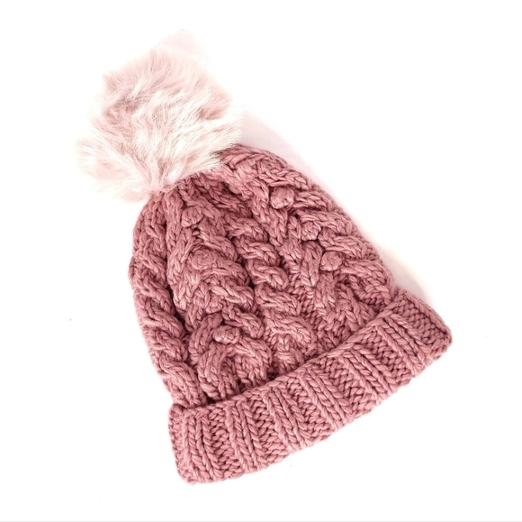 KYI KYI Faux Fur Pom Pom Beanie NWT - Picture 2 of 7